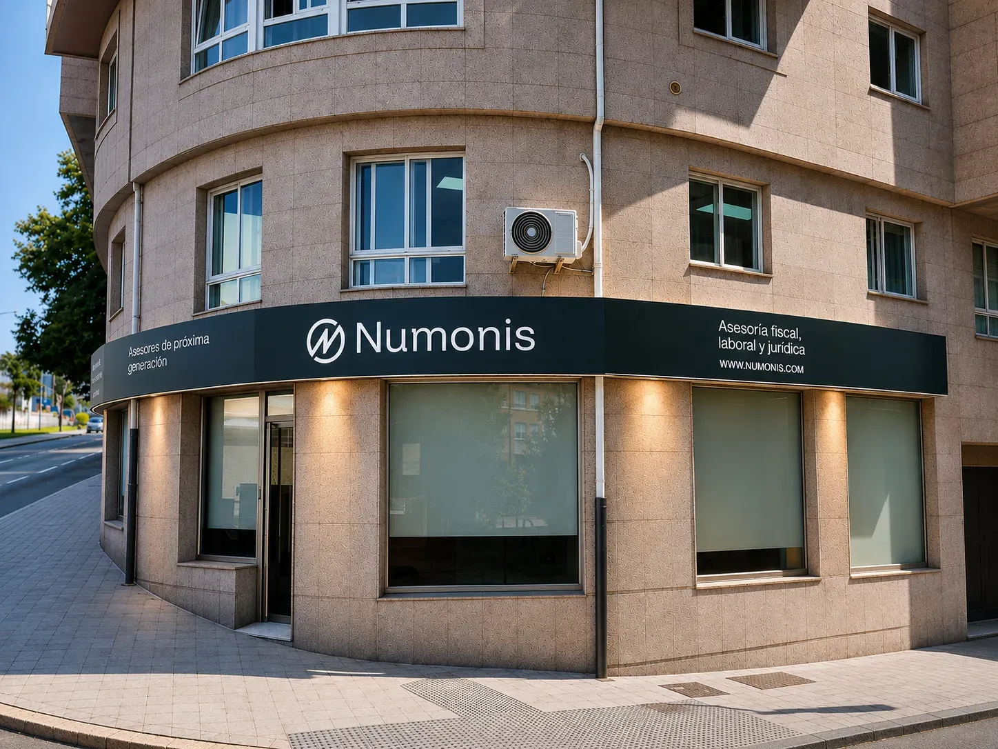 Fachada de la oficina de Numonis en A Coruña